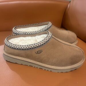 Uggs slipper